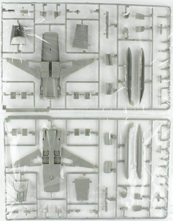 Chung-Cheng F-5F & Tigergazer RF-5E (Limited Two models set) Savaş Uçakları Seti