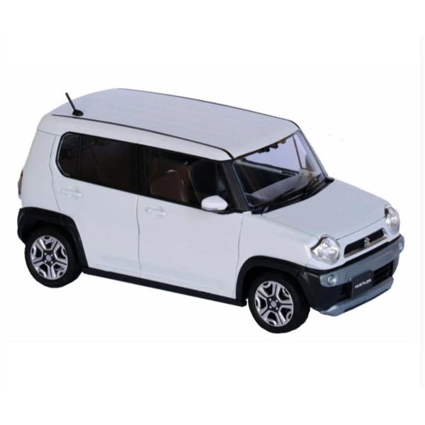 Suzuki Hustler (Pure White Pearl)