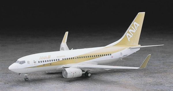 Boeing 737-700 ANA Yolcu Uçağı Plastik Model Kiti