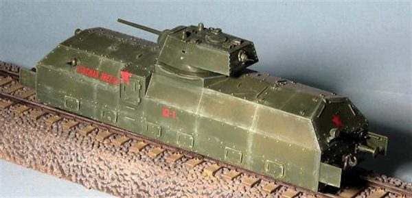 HobbyBoss 82912 Sovyet Zırhlı Treni - Görsel 4