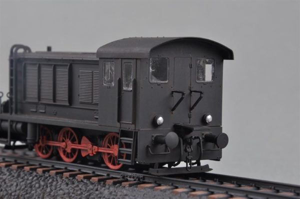 HobbyBoss 82913 Alman WR360 C12 Dizel Lokomotif - Görsel 4