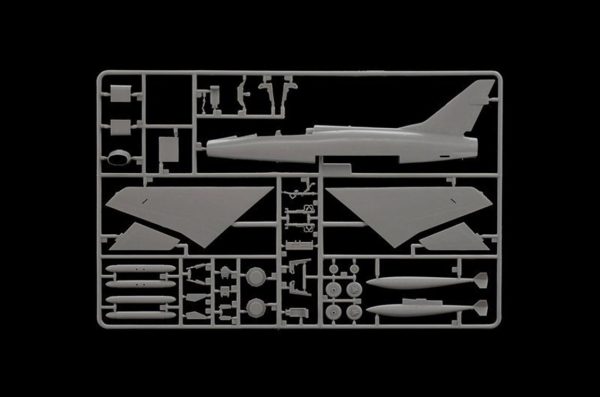 Italeri 1398S F-100F Super Sabre - Görsel 4