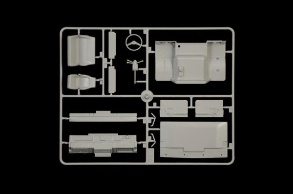 Italeri 3784S IVeco Magirus DLK 26-12 Merdivenli İtfaiye Aracı - Görsel 8