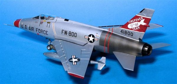 Trumpeter 01648 F-100C Super Sabre - Görsel 4