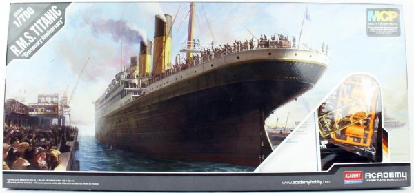 Academy 14214 1/700 Ölçek