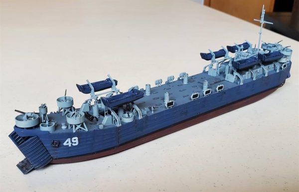 AFV Club SE73515 US WW2 LST-1 Class Çıkartma Gemisi - Görsel 4