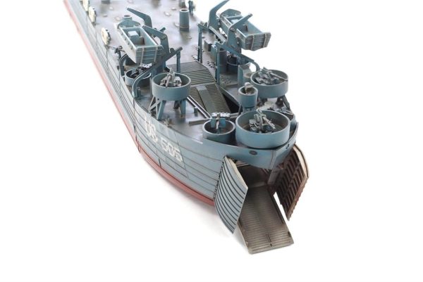 AFV Club SE73519 LST-491 Class Çıkartma Gemisi - Görsel 4