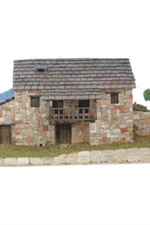 Domenech 3606 Leon Tipik Kırsal Evi