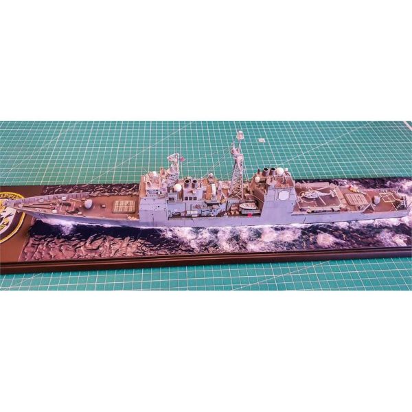 USS Ticonderoga CG-47 Güdümlü Füze Kruvazörü Plastik Model Kiti