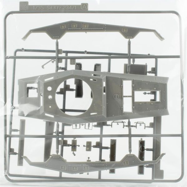 Sd.Kfz.234/1 Ağır Zırhlı Araç Plastik Model Kiti