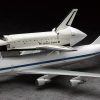 Uzay Mekiği Orbiter ve Boeing 747 Yolcu Uçağı Demonte Maket Seti