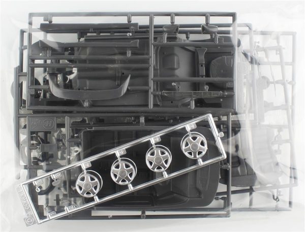 (Limited Edition) Otomobil Plastik Model Kiti
