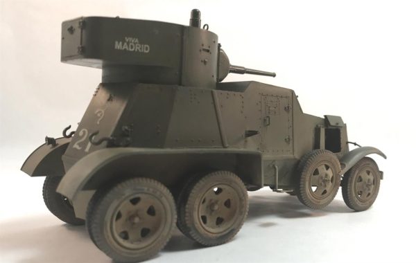 HobbyBoss 83839 Sovyet Zırhlı otomobili - Görsel 4