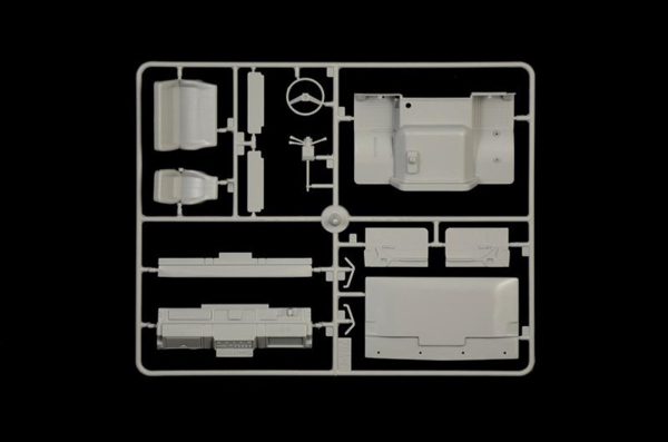 Italeri 3784S IVeco Magirus DLK 26-12 Merdivenli İtfaiye Aracı - Görsel 8