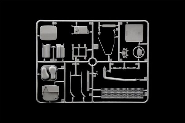 Italeri 3916S MAN TGX XXL D38 Çekici - Görsel 6