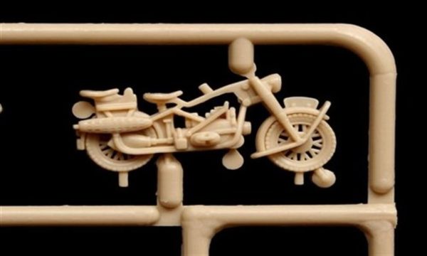 Italeri 6121S WWII Alman Motorsikletli Askerler - Görsel 5