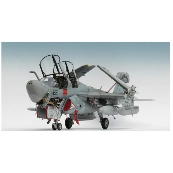 EA-6B (w/ three-wheel tractor A/S32A-32) Savaş Uçağı