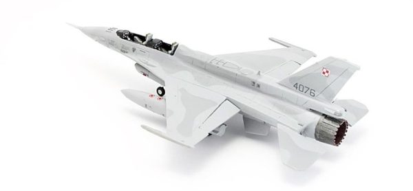 Mistercraft D116 1/72 1/72 F-16CJ-52+ (Şahin) Savaş Uçağı Plastik Model Kiti - Görsel 4
