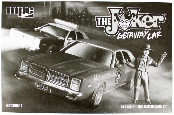MPC 890 Batman The Joker Getaway Car Dodge Monaco w/Joker Figure - Görsel 4