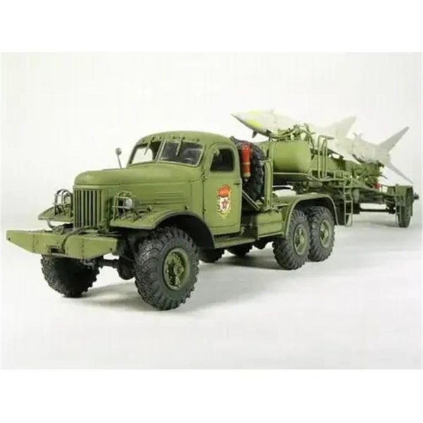 Sam-2  Missile Füzesi Taşıyan Çekici