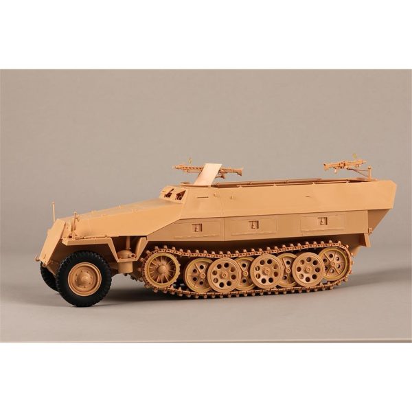 Sd.Kfz. 251D Yarı Paletli Zırhlı Personel Taşıyıcı
