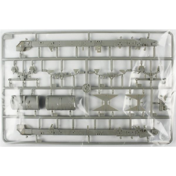 Trumpeter 01015 M915 Çekici ve M872 Düz Tabanlı Dorse ile 40'lık Konteyner - Görsel 3