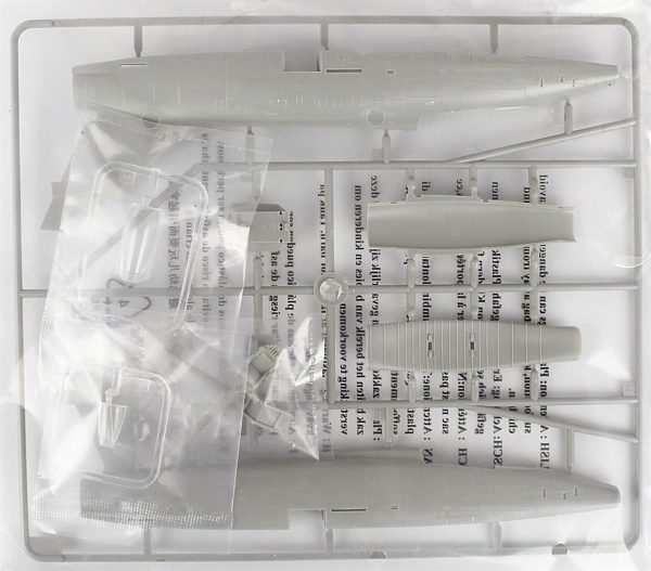 Trumpeter 01649 1/72 F-100D Super Sabre - Görsel 3