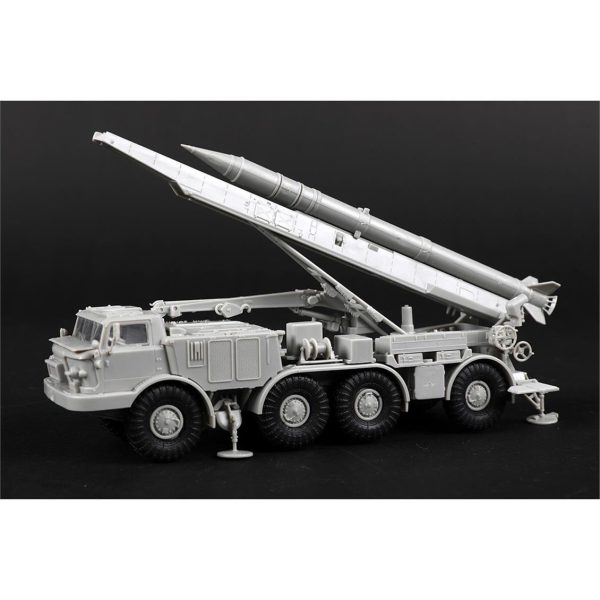 Rus 9P113 Kamyon ve 9M21  (9K52 Luna-M) Kısa Menzilli Füze Sistemi (FROG-7)