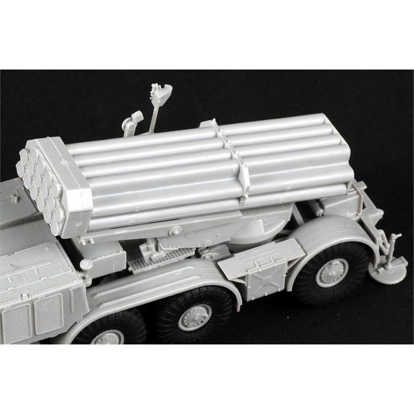Trumpeter 07180 Rus 9P140 Kamyon ve 9K57 Uragan Çoklu Füze Sistemi - Görsel 4