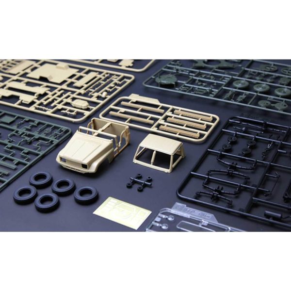 ZU-23-2 Silahlı Toyota Kamyonet