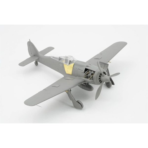 Focke-Wulf FW-190A-8 (4 in 1