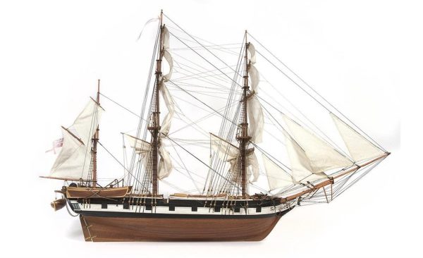 72 cm. Yelkenli İngiliz Keşif Gemisi